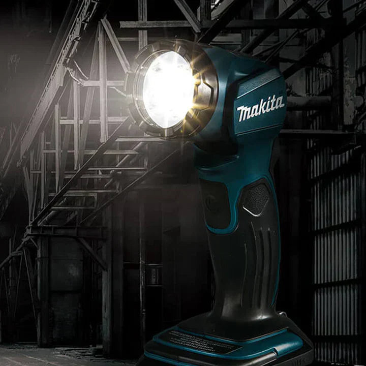 Makita DML815 18V LXT LED Work Light – Durable, Bright Jobsite Illumination
